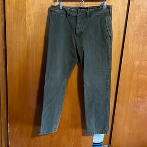 American Eagle Olive Slim Khaki 33/30